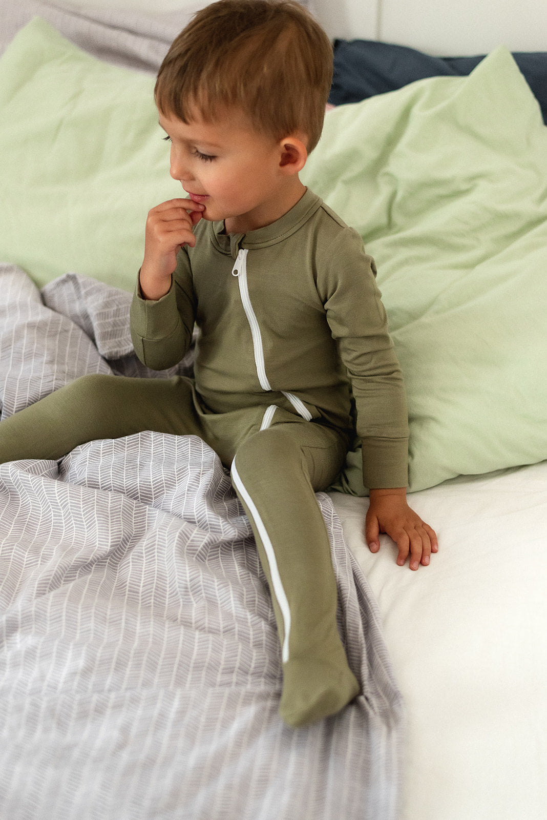 Rose Baby Romper Sewing Pattern with Zipper