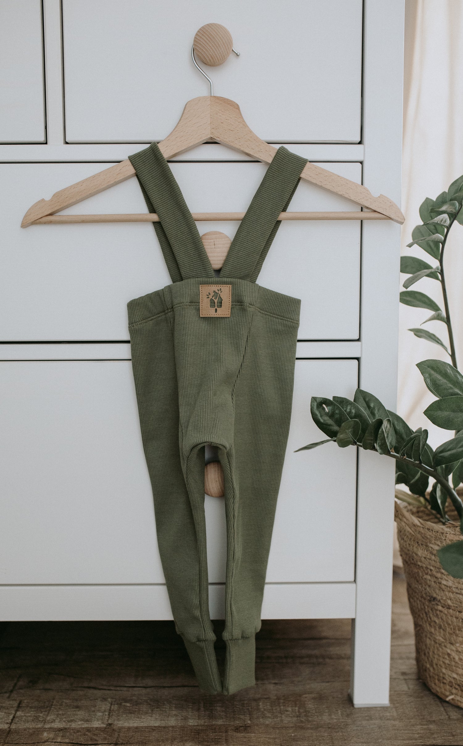 Baby Ribbed Leggings with Suspenders