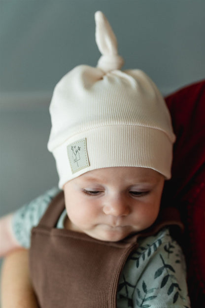 Střih na čepičku pro miminko s uzlíky "Mike" 0 - 2 roky - Šibabi.cz