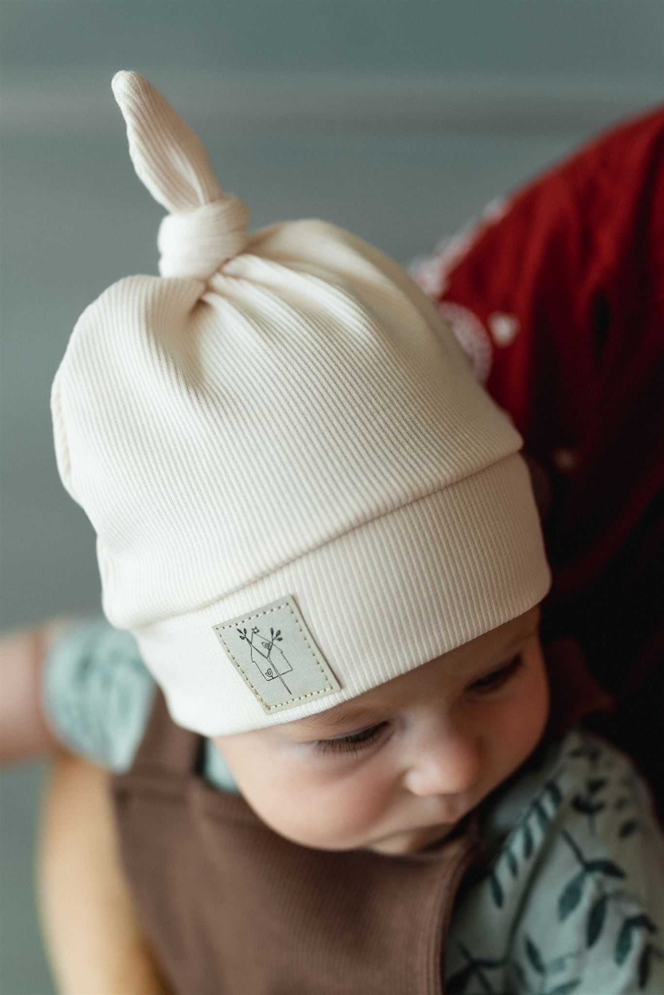 Střih na čepičku pro miminko s uzlíky "Mike" 0 - 2 roky - Šibabi.cz