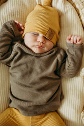 Střih na čepičku pro miminko s uzlíky "Mike" 0 - 2 roky - Šibabi.cz