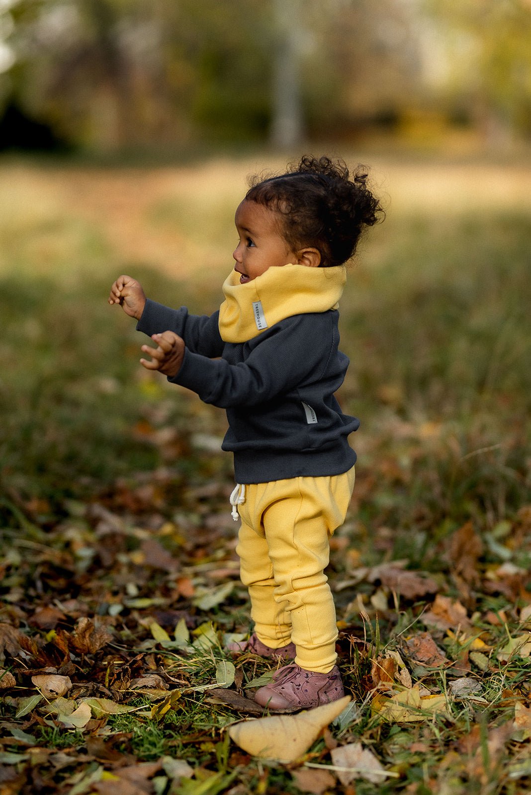 Střih na dětskou mikinu s raglánem "Paisley" 62 -134 - Šibabi.cz