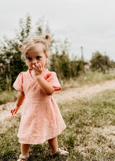 Střih na zavinovací dětské šaty " Chloe" - 56 - 140 - Šibabi.cz